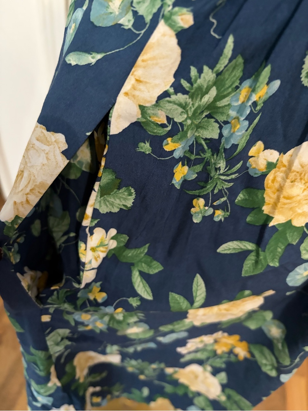 Navy Yellow Roses Floral Tie-Shoulder Mini Dress, NWT, Medium - Picture 10 of 11